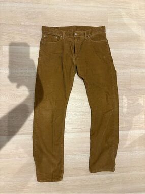 Levi's Corduroy Pants in Warm Brown - Slim Straight